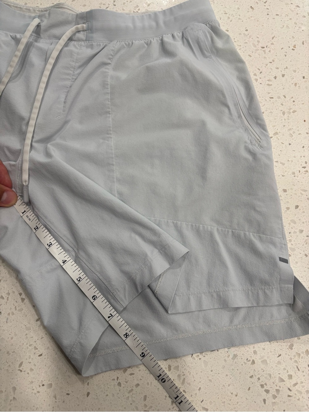 lululemon License to train short. Linen color. XL. 7’ inseam - Picture 4 of 4